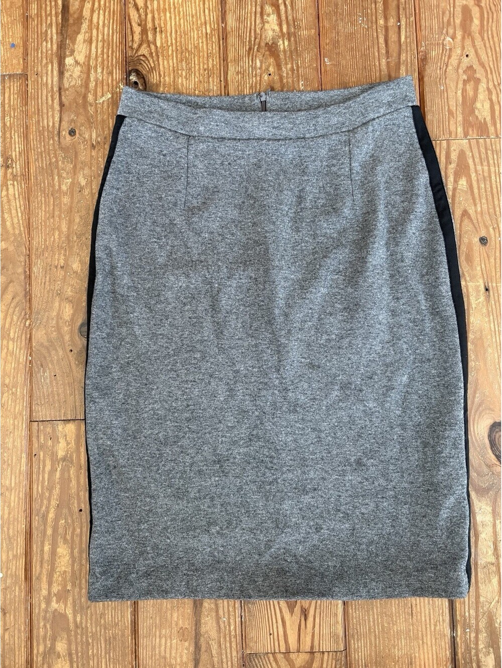 Majestic Filatures Cashmere Blend Knit Pencil Skirt Gray Black Trim Size 3